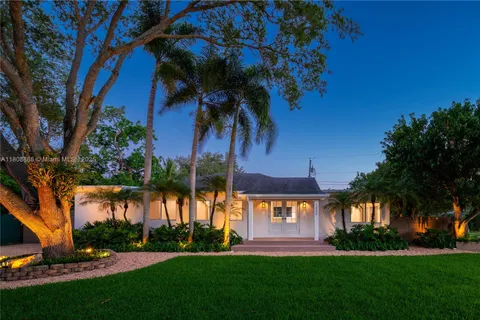 5880 SW 47th St, Miami FL 33155