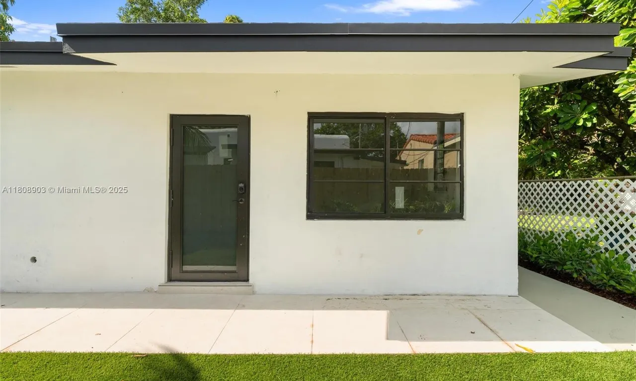 2442 SW 3rd St # 3, Miami FL 33135