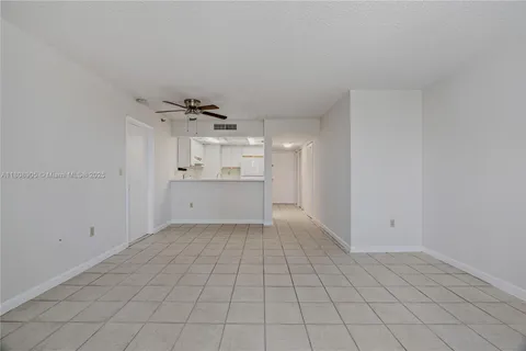 540 BRICKELL KEY DR # 718, Miami FL 33131