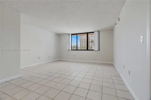 540 BRICKELL KEY DR # 718, Miami FL 33131