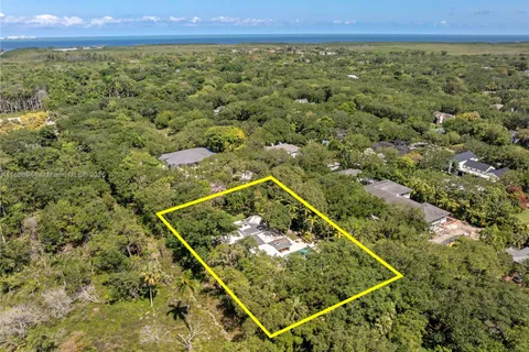 5465 Banyan Trl, Coral Gables FL 33156