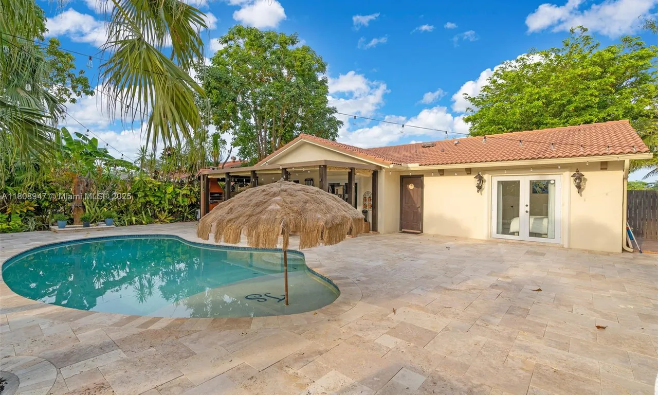 641 SW 50th Ave, Margate FL 33068