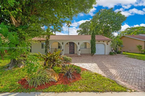641 SW 50th Ave, Margate FL 33068