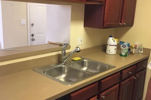 949 Riverside Dr # 420, Coral Springs FL 33071