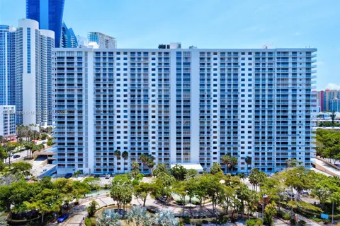 210 174th St # 2419, Sunny Isles Beach FL 33160