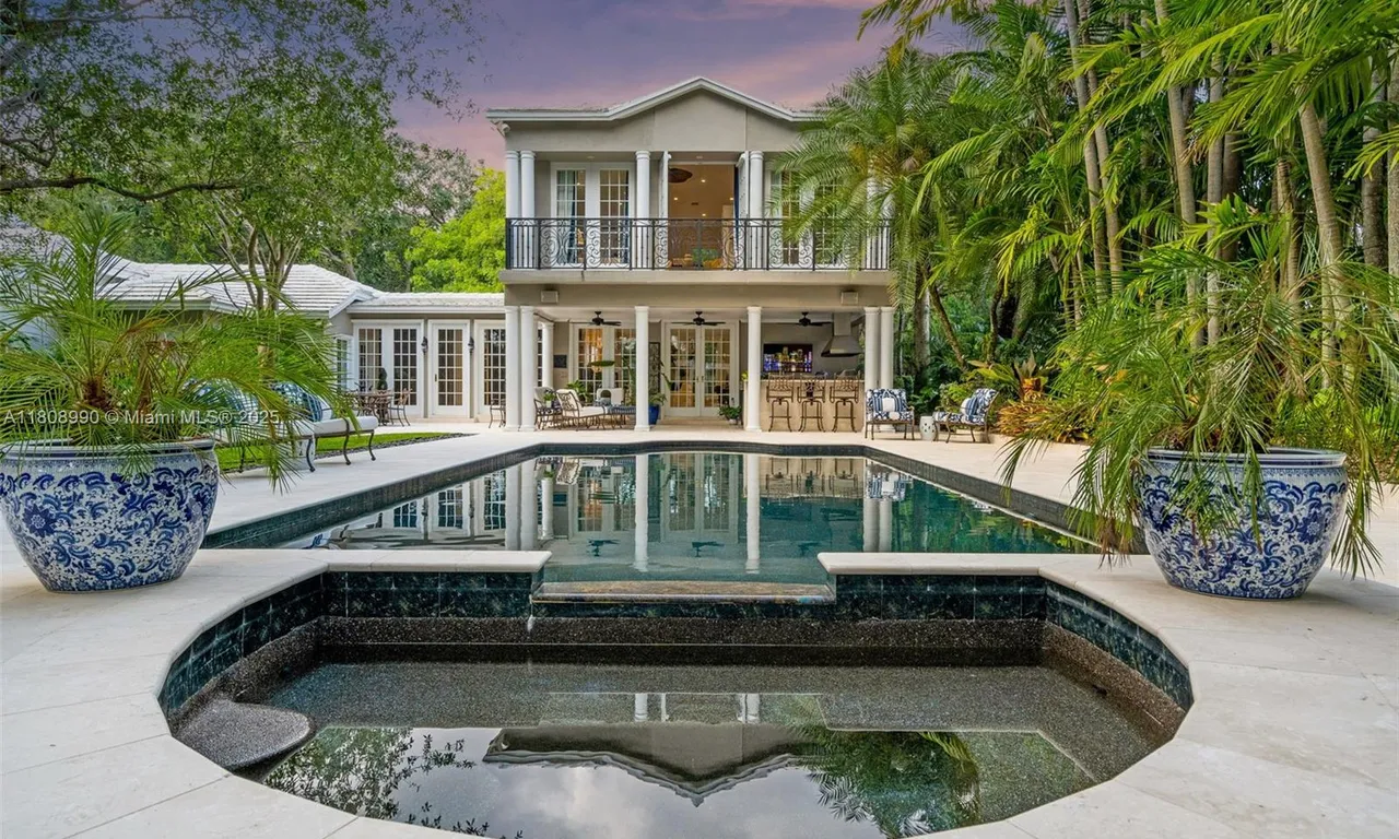 7360 SW 164th St, Palmetto Bay FL 33157