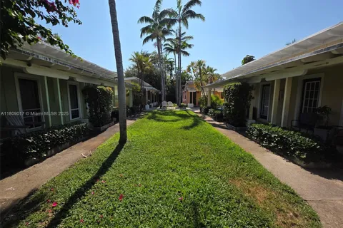 809 NE 17th Ave # 3, Fort Lauderdale FL 33304
