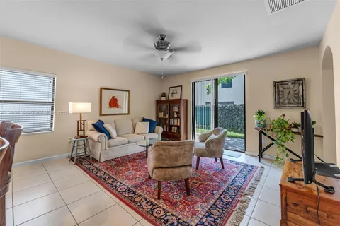 22747 SW 93rd Ct, Cutler Bay FL 33190