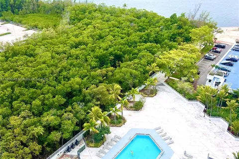 100 Bayview Dr # 1919, Sunny Isles Beach FL 33160