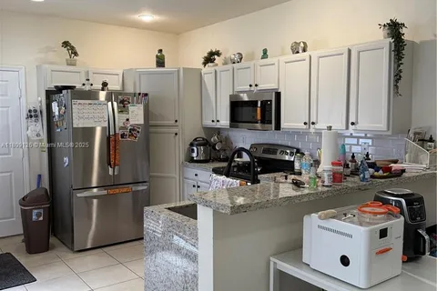 9365 SW 171st Ct, Miami FL 33196