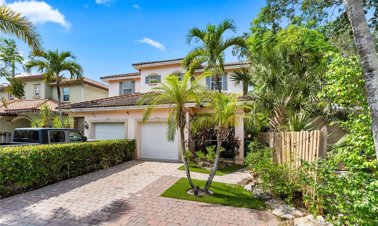 849 SW 11th Ct, Fort Lauderdale FL 33315