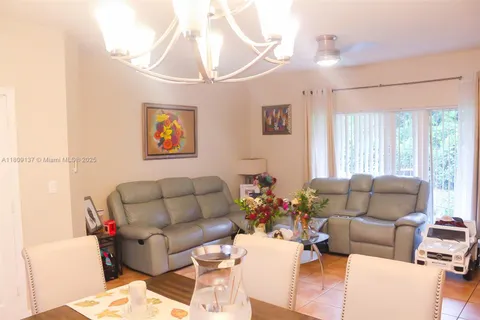 3674 NW 29th Ct, Lauderdale Lakes FL 33311