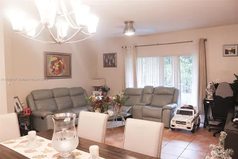 3674 NW 29th Ct, Lauderdale Lakes FL 33311