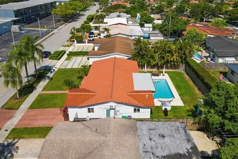 8930 SW 50th Ter, Miami FL 33165
