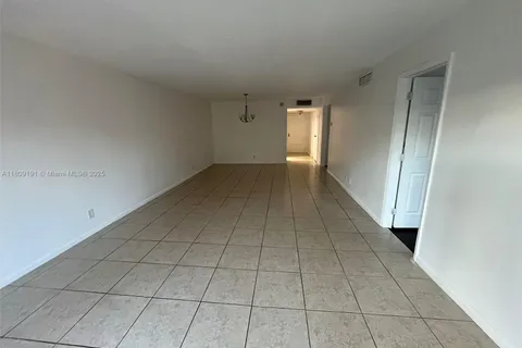 6361 N Falls Cir Dr # 211, Lauderhill FL 33319