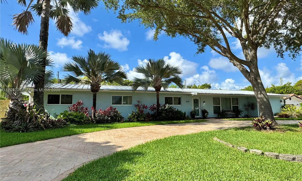 8230 SW 150th Dr, Palmetto Bay FL 33158