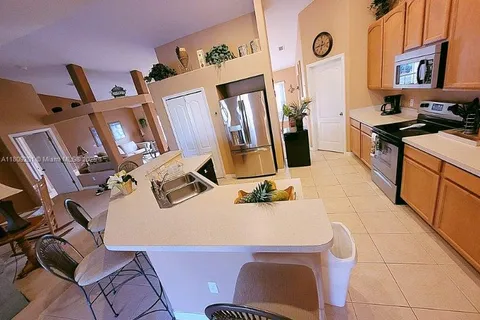 176 Blue Heron Ct, Davenport FL 33837