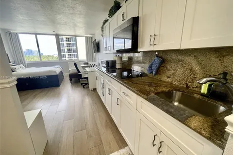 19201 Collins Ave # 427, Sunny Isles Beach FL 33160
