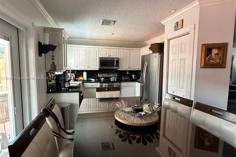 10054 SW 163rd Ct, Miami FL 33196