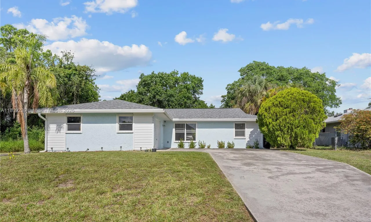 2330 SW Lejune St, Port St. Lucie FL 34953