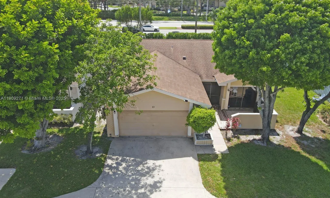 10 Afton Pl, Boynton Beach FL 33426
