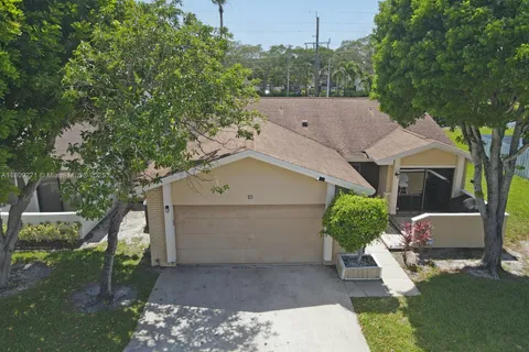 10 Afton Pl, Boynton Beach FL 33426