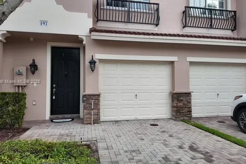 197 Las Brisas Cir # 197, Sunrise FL 33326