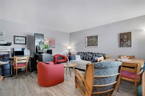 3101 SW 27th Ave # 203, Miami FL 33133