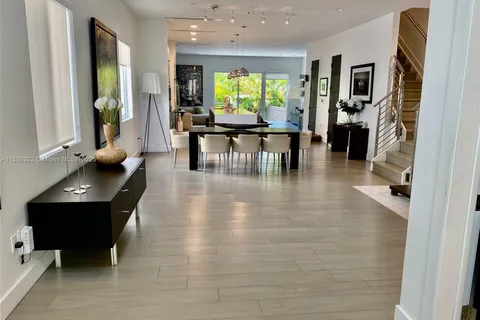 3050 Day Ave # 1, Miami FL 33133
