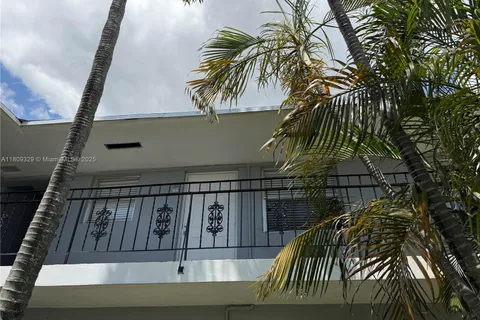 519 SW 27th Ave # 208, Fort Lauderdale FL 33312