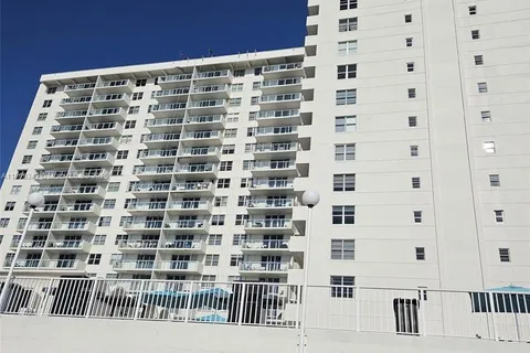 5701 E Collins Ave, Miami Beach FL 33140
