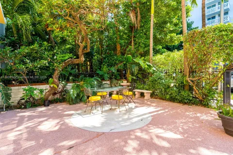 1051 Meridian Ave # A, Miami Beach FL 33139