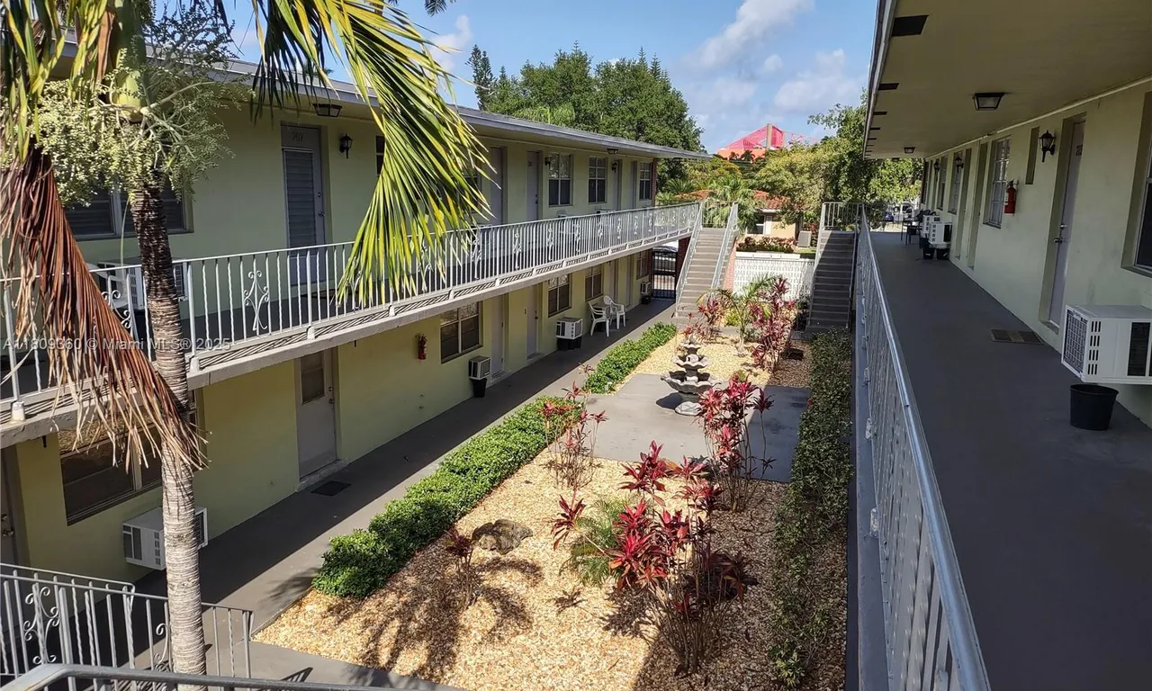 17 NE 2nd Ave # 108, Dania Beach FL 33004