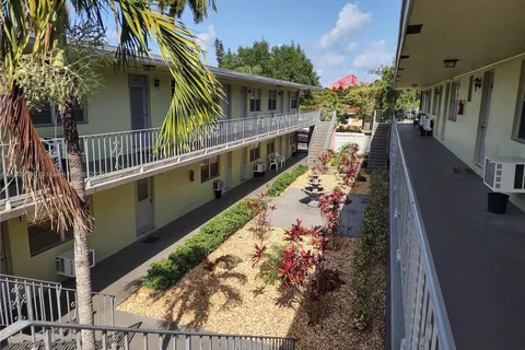 17 NE 2nd Ave # 108, Dania Beach FL 33004