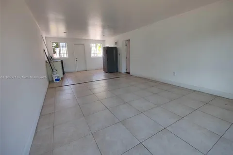 2413 Harding St # 1, Hollywood FL 33020