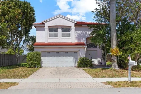 6365 Ocean Dr, Margate FL 33063
