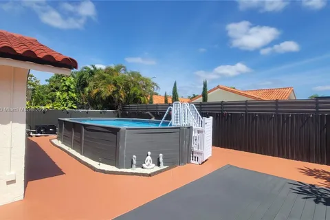 14641 SW 52nd St, Miami FL 33175