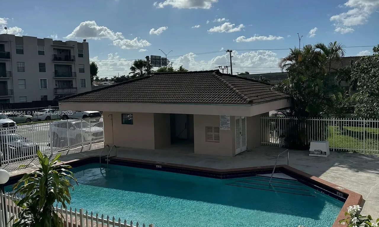 5851 W 20th Ave # 409, Hialeah FL 33012