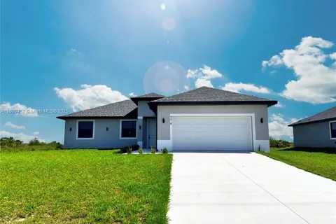 9018 W CASTLE CIR, La Belle FL 33935
