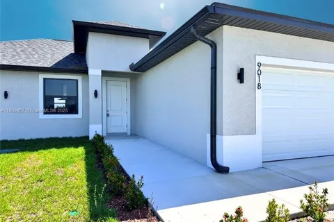 9018 W CASTLE CIR, La Belle FL 33935