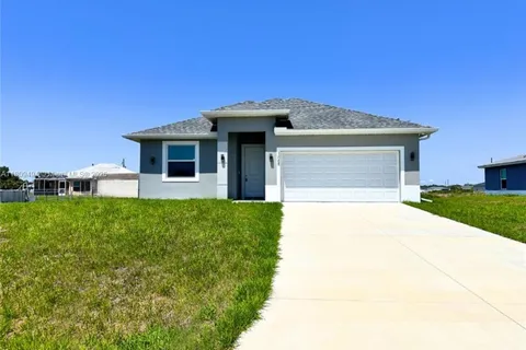 1064 CALUMET RD, Other City - In The State Of Florida FL 33935