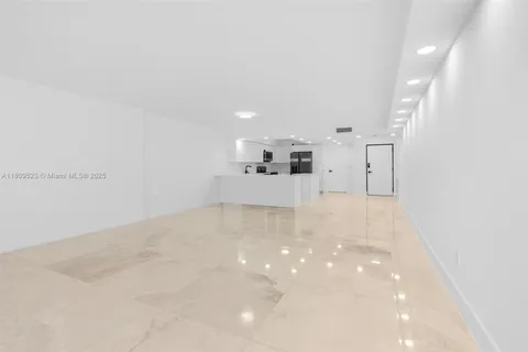 2300 Diana Dr # 302, Hallandale Beach FL 33009