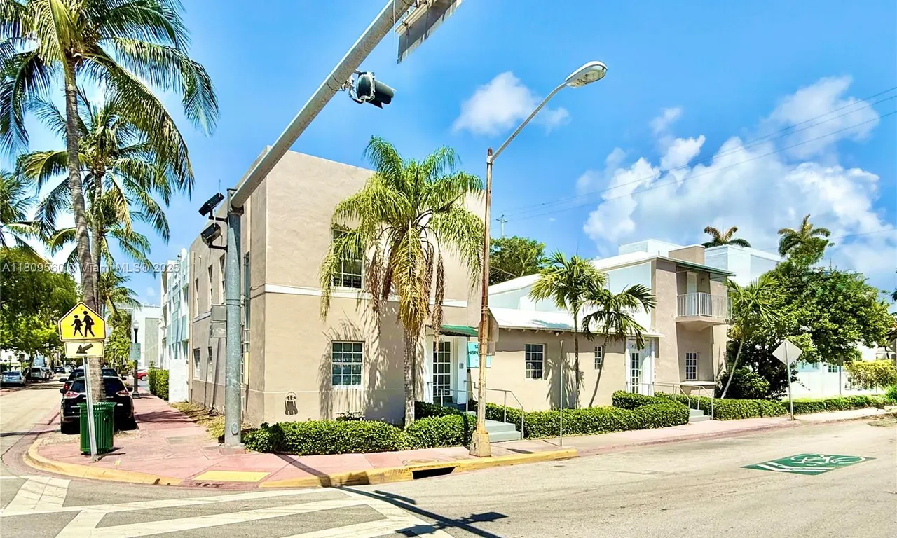 1440 Pennsylvania Ave # 4, Miami Beach FL 33139