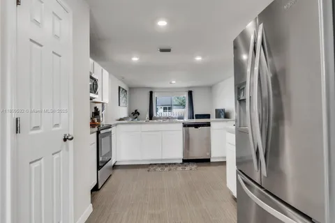 1410 NE 22nd AVE, Cape Coral FL 33909