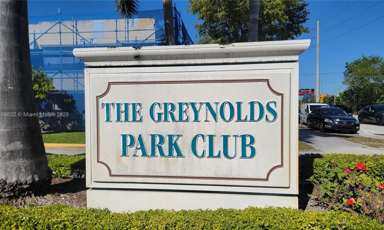 17890 W Dixie Hwy # 302, Miami FL 33160