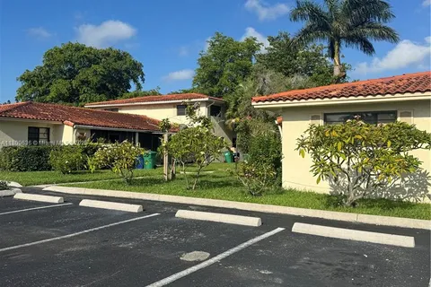 13944 NE 4th Ave D B, Miami FL 33161