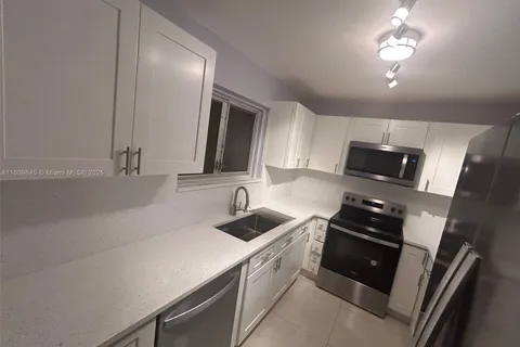 394 N Laurel Dr # 303, Margate FL 33063