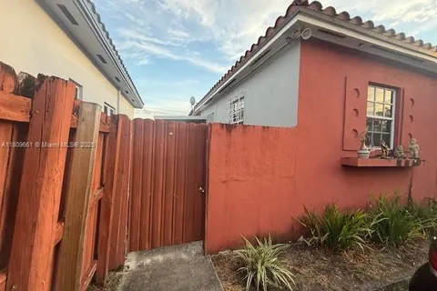 5642 SW 5th St, Miami FL 33134