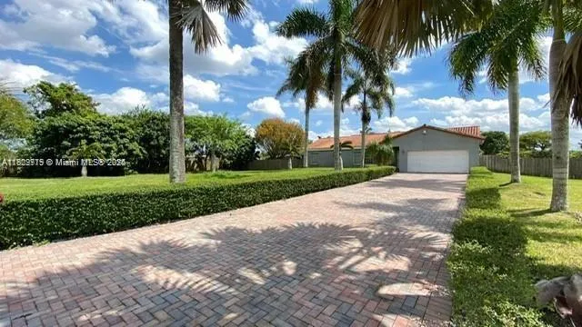 21080 SW 242nd St, Homestead FL 33031