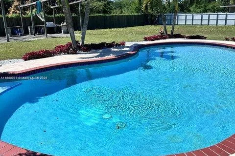 21080 SW 242nd St, Homestead FL 33031